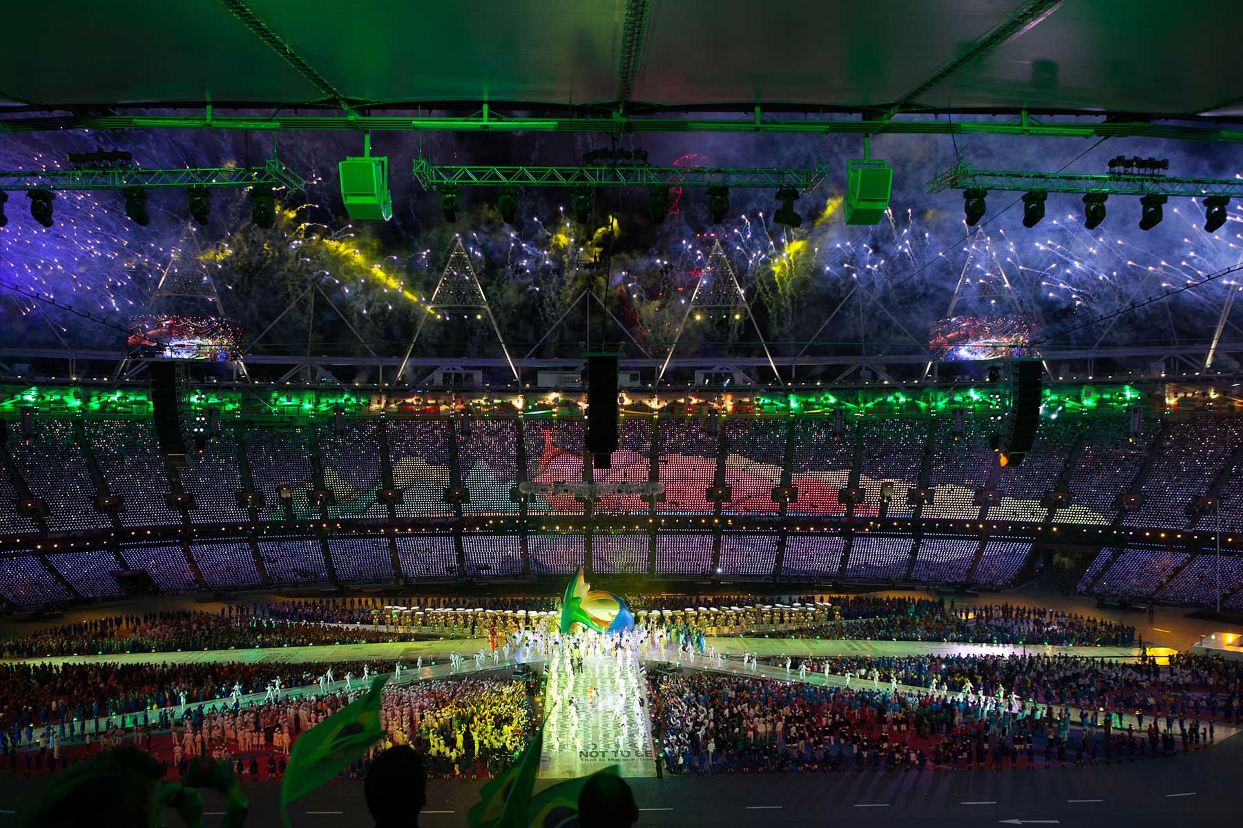 Flag-London-filmmaster-cerimonia-olimpiadi-2012